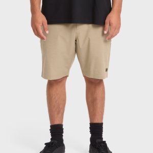 Crossfire Submersible 19 Amphibian Hybrid Shorts - Khaki